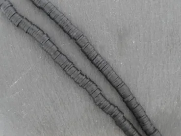 Perles Heishi, Couleur: noir, Taille: 6mm, Quantite: 1 String ±40cm