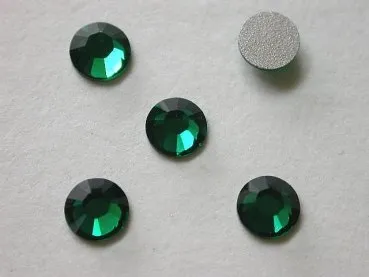Swarovski rhinestones flatback, 2028, 7mm, emerald, 5 pc.