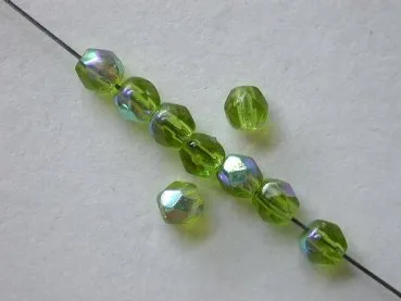 Facet-Polished Glassbeads green AB, 4mm, 100 pc.