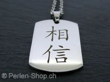 Kette aus Edelstahl mit chinesischen Zeichen. Glaube