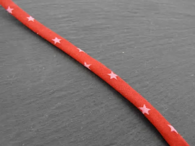 Ruban double plié avec motif, couleur: rouge, Taille: ±6mm, Quantité: 1 mètre