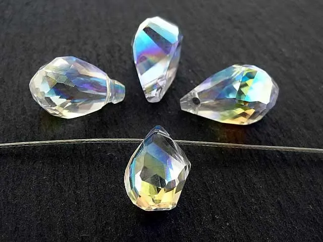 Tropfen Perlen, Farbe: Kristall irisierend, Grösse: ±18x10mm, Menge: 1 Stk.