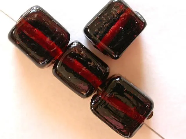 Cube, red, 10x10mm, 5 pc.