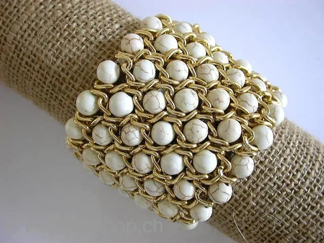 Bracelt with howlite beads, white, 1 pc.