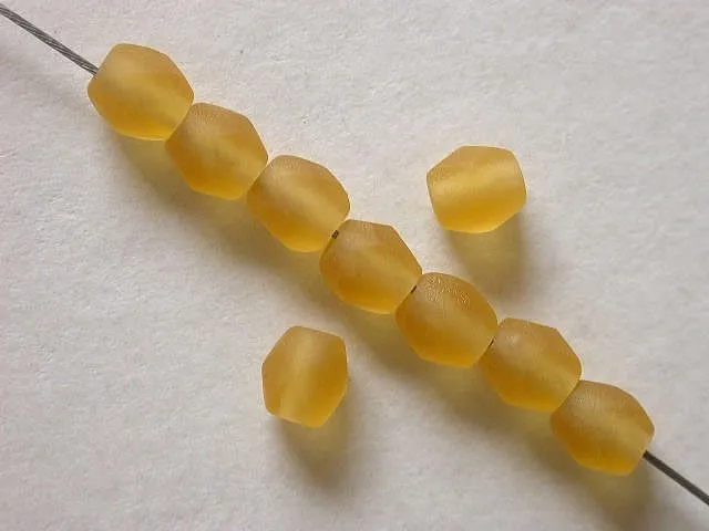 Facet-Polished Glassbeads, gold frosted, 4mm, 100 pc.