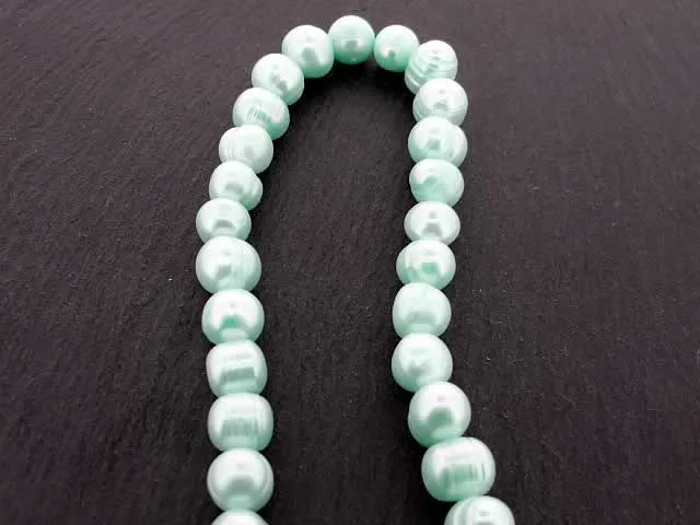 perles d'eau douce, Couleur: blanc, Taille: ±8-9mm, Quantite: chaîne ±36cm, (±42 piece)