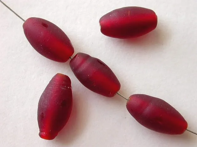 Oval, red frostet, ±13mm, 20 pc.