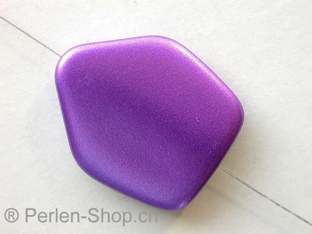 Plasticbeads flat, purple metalic, ±36mm, 1 pc.