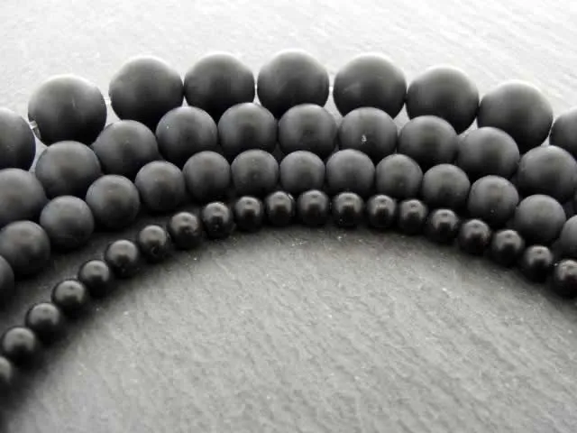 Blackstone frosten, Semi-Precious Stone, Color: black, Size: ±10mm, Qty: 1 string ±38cm (±38 pc.)