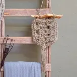 Hoooked Bastelset DIY Crochet Kit Wallhanger, Color: Beige, Quantity: 1 pc.
