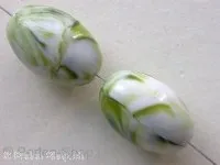 Plasticbeads oval marbled, green, ±20x13mm, 3 pc.