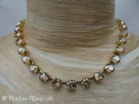 Vergoldete Halskette, eingefasst mit 8 mm Swarovski Kristall Strasssteinen