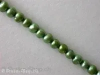 Fresh water beads, grün, ± 8mm, string 16"